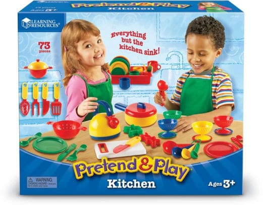 PRETEND & PLAY KITCHEN SET